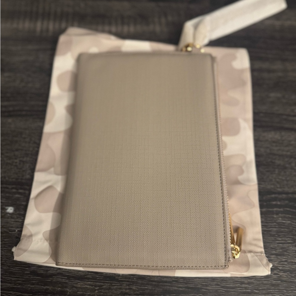 Dagne Dover Essential Clutch Wallet in color Bleecker Blush